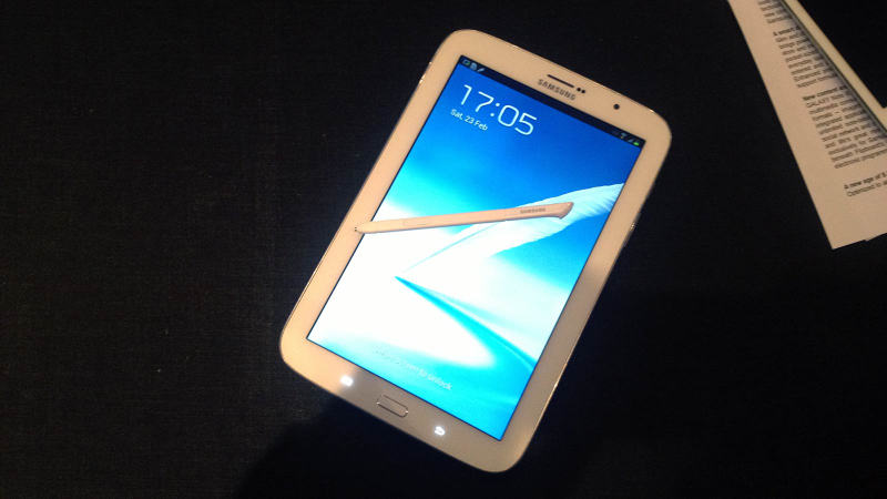 Illustration for article titled Probamos el gigantesco Samsung Galaxy Note de 8 pulgadas, mitad tableta, mitad móvil